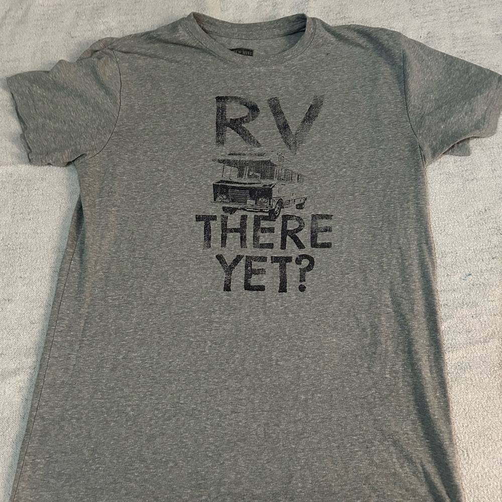 Source Unknown Gray Graphic Tee